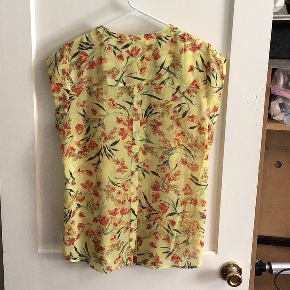 2 piece dress blouse. - Picture 2 of 5